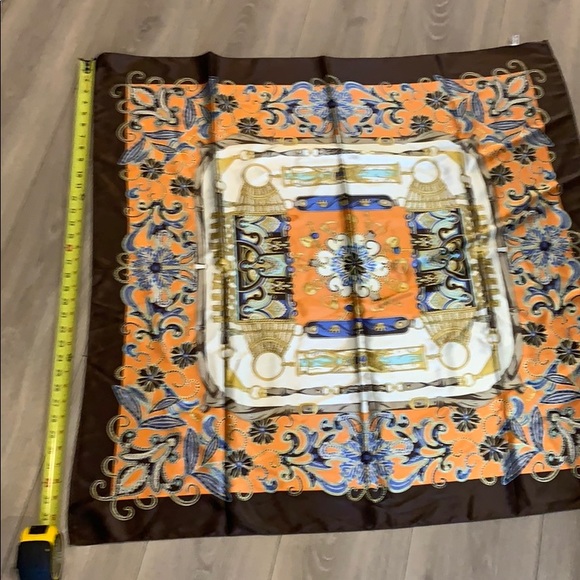 Scarf - Picture 8 of 8